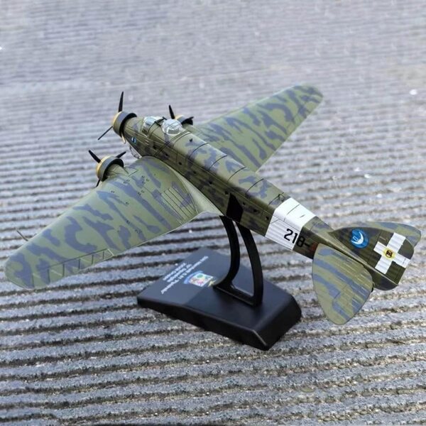 WWII Savoia SIAI-Marchetti S.81 Pipistrello Flugzeugmodell 1:144 aus TECKEEN-Legierung