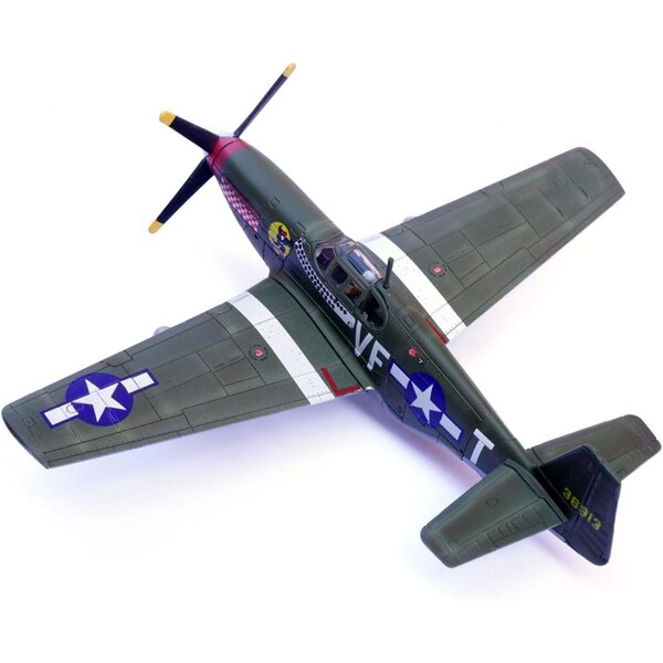 DAGIJIRD P-51B Mustang WWII USAAF Flugzeugmodell 1:72 – Sammlung und Dekoration