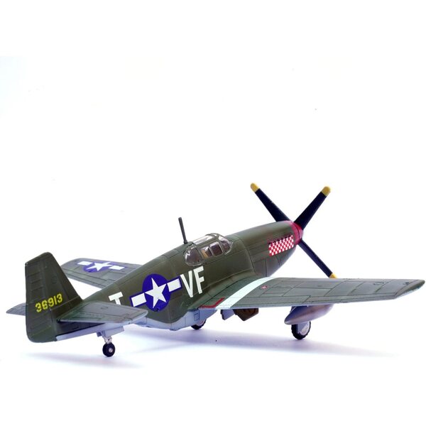 DAGIJIRD P-51B Mustang WWII USAAF Flugzeugmodell 1:72 – Sammlung und Dekoration