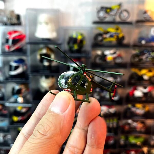 US Army OH-6A Cayuse 1:100 Legierungshubschraubermodell, perfekt zum Sammeln und Verschenken