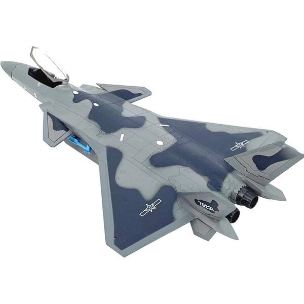 1:100 Chengdu J-20 Kampfflugzeugmodell der chinesischen Luftwaffe aus Legierung und PC, perfekte Dekoration