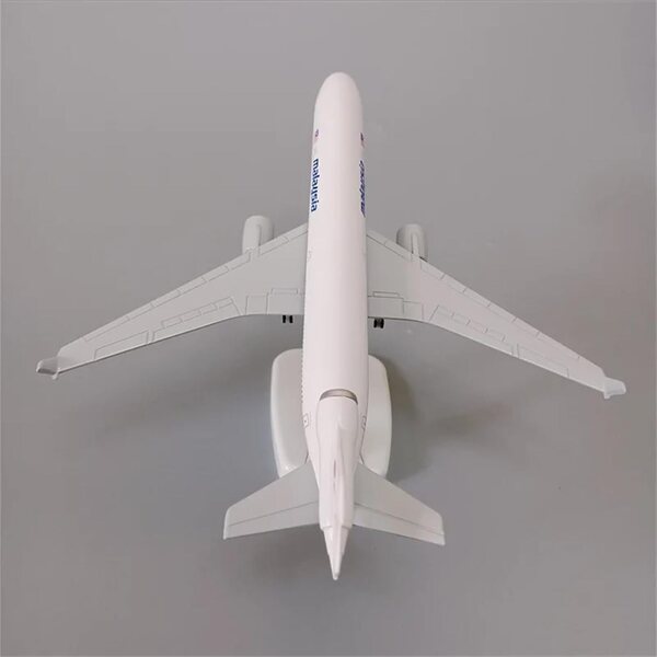 Legierungsflugzeugmodell Malaysia MD-11 im Maßstab 1:400 für Sammler und Enthusiasten