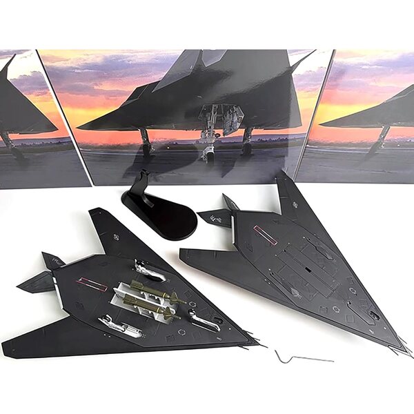 Legierungsmodell 1:72 USAF F-117 Nighthawk Attack – Zezefufu