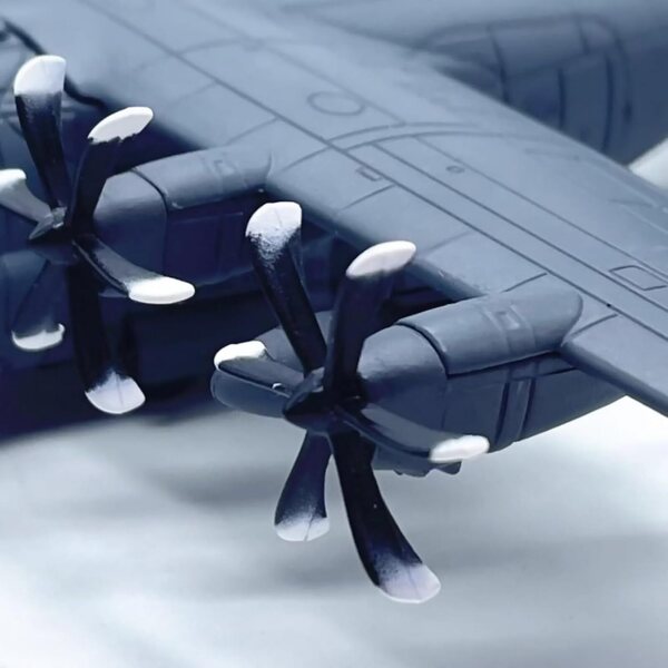 US C-130 Hercules 1:200 Legierungsflugzeugmodell | Display inklusive