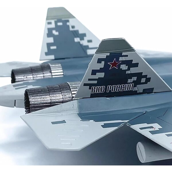 Suchoi Su-57 1:72 Legierungsflugzeugmodell | Originalgetreue Nachbildung des russischen Sammlerstücks