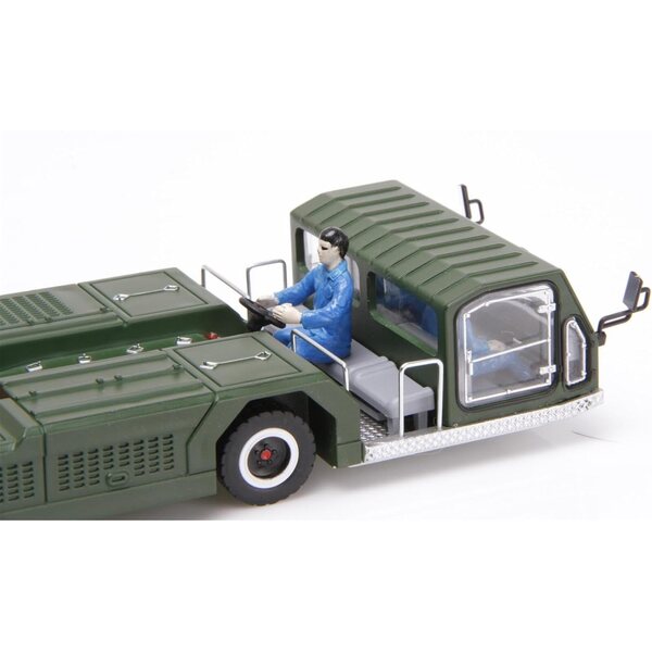 Statisches Modell eines LKW-Traktorflugzeugs 13 cm aus Legierung und ABS DAGIJIRD Grün