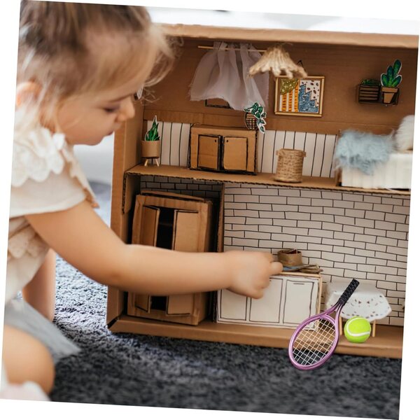 Toyvian Set 2 Mini Racchette Tennis e Palline Decorative per Casa delle Bambole