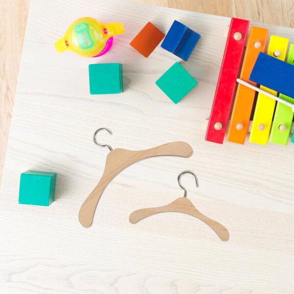 BESPORTBLE Set mit 10 Mini-Kleiderbügeln aus beigem Holz für Puppen, dekorative Kleiderbügel 10 cm und 7,5 cm