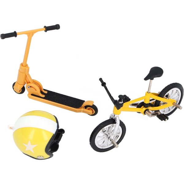 Miniatur-Roller- und Fahrradset mit Kunststoffhelm für das Puppenhaus