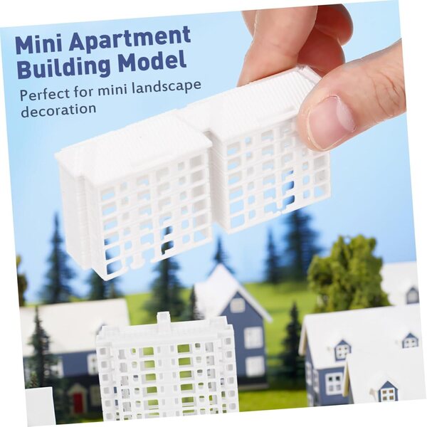 Set 4 Mini Edifici in Plastica per Micropaesaggi e Modelli Architettonici
