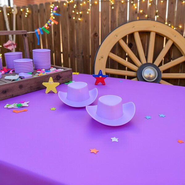 Set mit 10 lila Miniatur-Cowboyhüten im Maßstab 1:12 für Puppenhäuser und Dekorationen