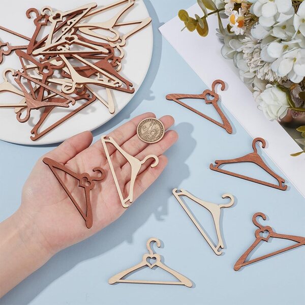 BENECREAT 24 Mini Gruccia in Legno per Casa in Miniatura, 4 Stili Decorativi
