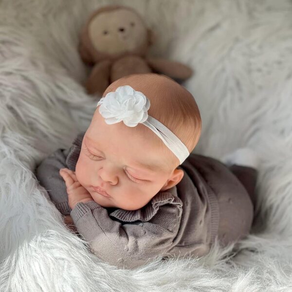 45,7 cm große realistische Reborn-Puppe aus weichem Stoff mit komplettem Zubehör