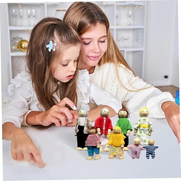 Komplettes Familienset aus Holzpuppen mit beweglichen Gliedmaßen für das Jorzer-Puppenhaus