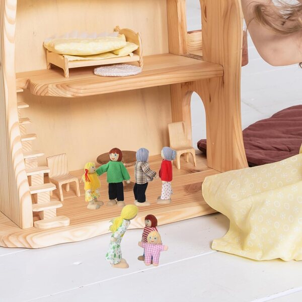 Jorzer 7-teiliges Puppenhaus-Familienset aus Holz mit beweglichen Gliedmaßen