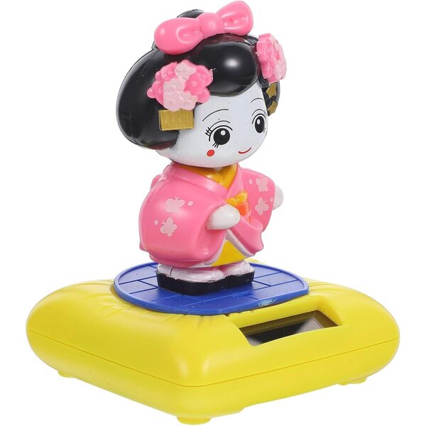 Outanaya Bambola Kimono Solare con Testa Oscillante, Decorazione Auto e Ufficio in Plastica Rosa