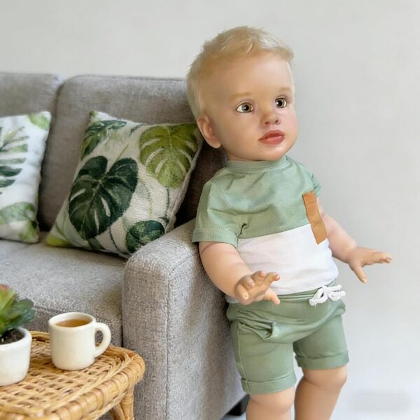 Reborn Pippa Boy Puppe 66 cm mit kurzen blonden Haaren und weichem Stoffkörper