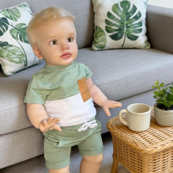 Reborn Pippa Boy Puppe 66 cm mit kurzen blonden Haaren und weichem Stoffkörper