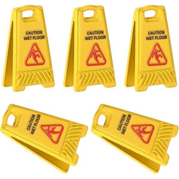 5 Mini Segnali Pavimento Bagnato Gialli in Lega per Casa delle Bambole 2,6x1,4 cm