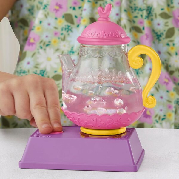 Baby Alive Sophia Sparkle Tea Party Puppe mit Zubehör und Windel 28 cm