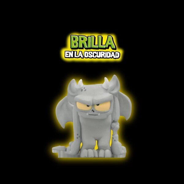 Ultrazombies Serie 1 Rocky - Bambole da collezione con luminosità al buio e effetto metallico