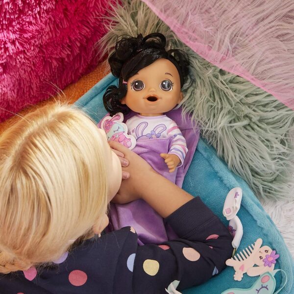 Baby Alive Bunny Sleepover Baby: 30,5 cm große Puppe mit Schlafsack und Hasenzubehör