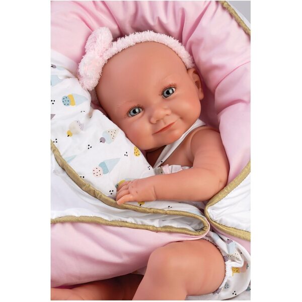 Bambola Nica Llorens 40 cm con vestito e morbido nido peluche, occhi azzurri