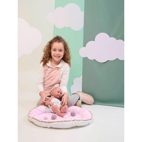 Bambola Nica Llorens 40 cm con vestito e morbido nido peluche, occhi azzurri