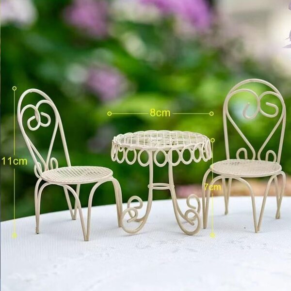 Set di 3 mini tavoli e sedie in metallo vintage KARLOR, decorazione casa e giardino