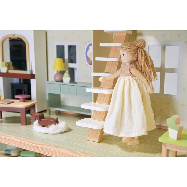 Ferne Tender Leaf Toys Holzpuppe mit beweglichen Gliedmaßen und abnehmbarer Kleidung
