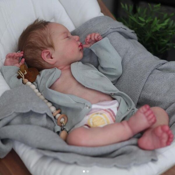 20" anatomisch korrekte, lebensechte Silikon-Reborn-Babypuppe mit handgewurzeltem Haar