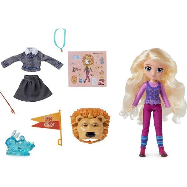 Bambola Luna Lovegood 20,3 cm con 2 abiti e 5 accessori, gioco Harry Potter per bambini 5+