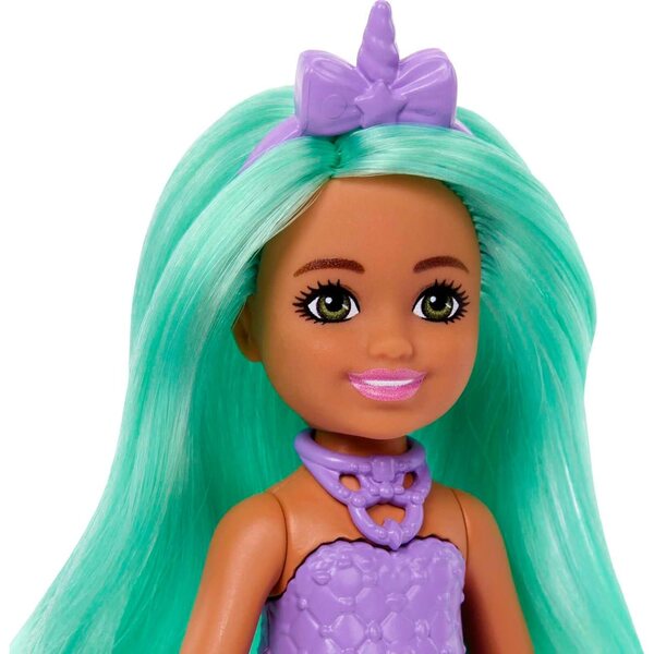 Barbie Dreamtopia Chelsea Unicorn bambola con coda staccabile e capelli verdi