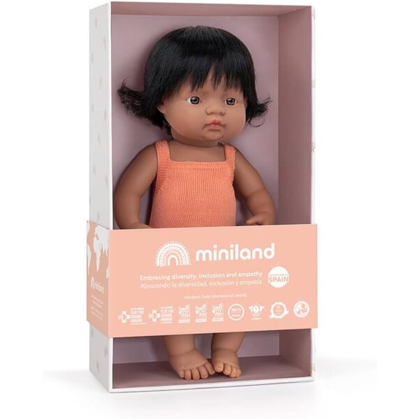 Miniland 38 cm große hispanische Puppe, handgefertigt, um etwas über Vielfalt und Inklusion zu lernen