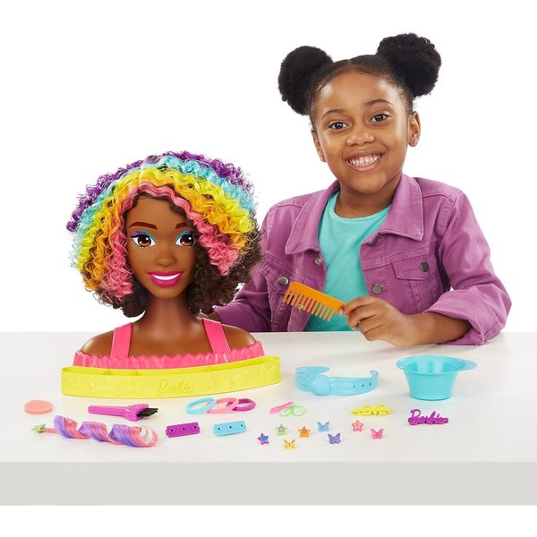 Barbie-Frisur, Regenbogenhaar mit Color Reveal-Zubehör und kämmbar, ab 3 Jahren