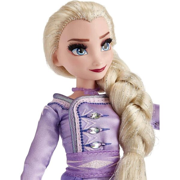 Bambola Disney Frozen 2 Elsa Arendelle con Abito da Viaggio Blu Ombreggiato e Accessori