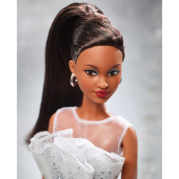Barbie 60° Anniversario Bambola da Collezione con Abito Brillante Ispirato al Diamante
