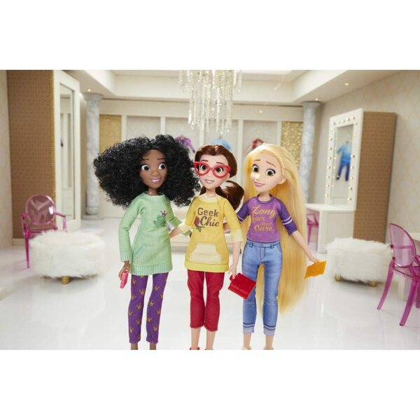 Disney Princess Comfy Squad Lässige und modische Tiana-Puppe von Hasbro