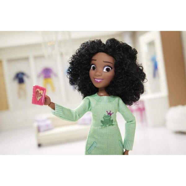 Disney Princess Comfy Squad Lässige und modische Tiana-Puppe von Hasbro