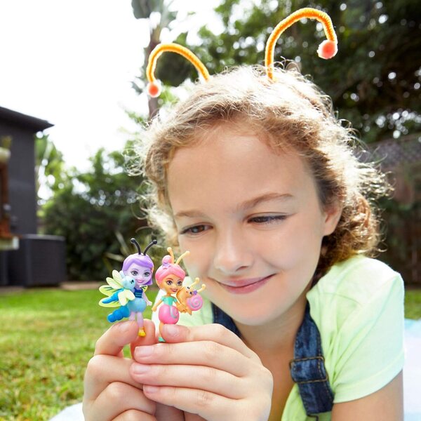 Mattel Enchantimals Bichiamigas veelkleurige pop met heldere details en vlindervleugels