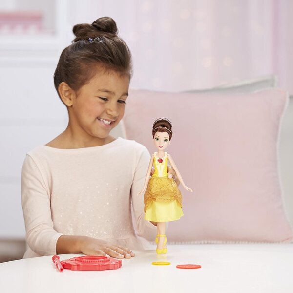 Disney Princess Dancing Doodles Belle: Interaktive Puppe für kreative Zeichnungen