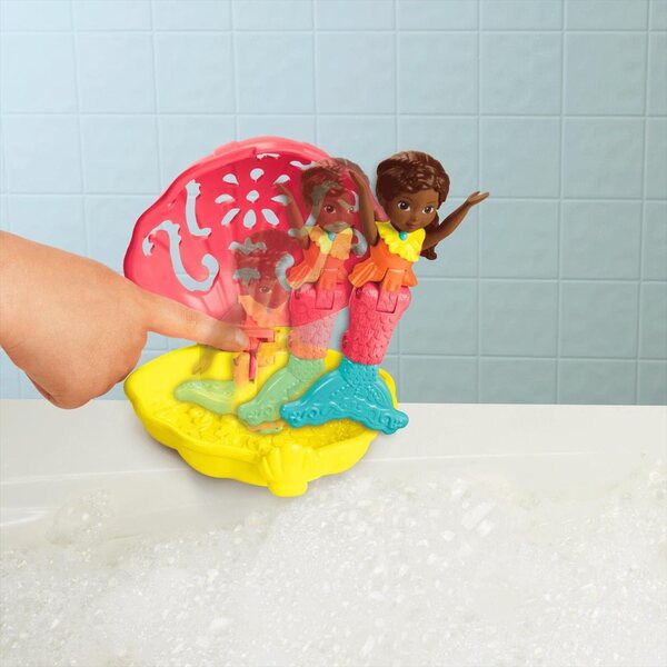 Fisher-Price Nickelodeon Dora and Friends Emma Meerjungfrau mit Wasserspielzeug für Kinder