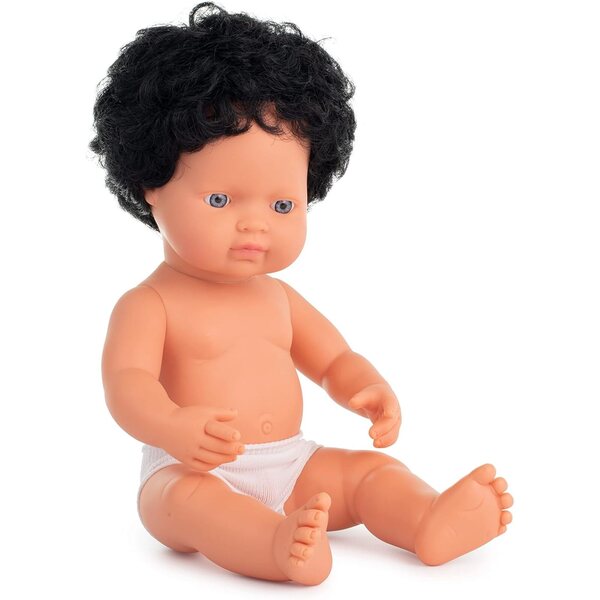 Miniland Kaukasische Jungenpuppe, 38 cm, schwarzes lockiges Haar, beweglich und duftend