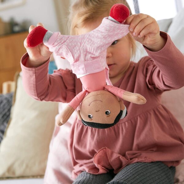 HABA Bambola Rumbi in Tessuto Morbido 25 cm, Lavabile e Ideale per Bambini 18+ Mesi