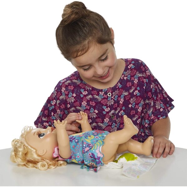 Baby Alive Love Eating interaktive blonde Puppe 33 cm mit 10 Zubehörteilen