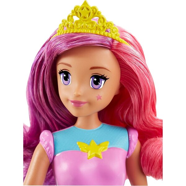 Barbie-Prinzessin aus dem Dating-Spiel mit hellem Rock und Rollschuhen