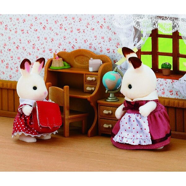 Sylvanian Families Chocolate Rabbit Little Sister Set mit Schreibtisch und Zubehör