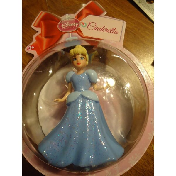 Bambola di Cenerentola Disney Princess in decorazione a forma di palla plastica
