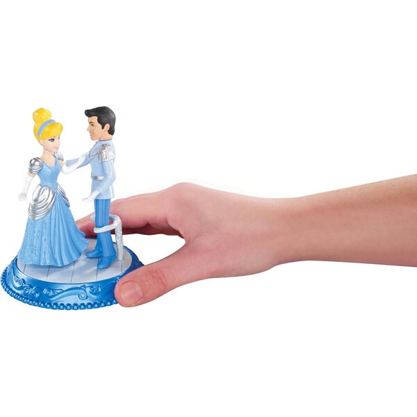 Disney Princesses X2839 – Aschenputtel-Puppen mit Prinz und rundem Ständer