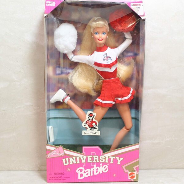 Barbie Cheerleader North Carolina State 1996 – Neu und Sammlerstück
